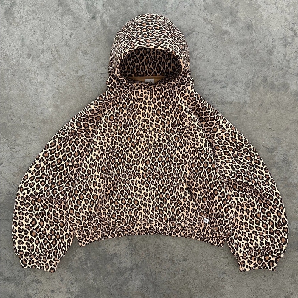 Leopard Print Unisex Akimbo Club Hoodie